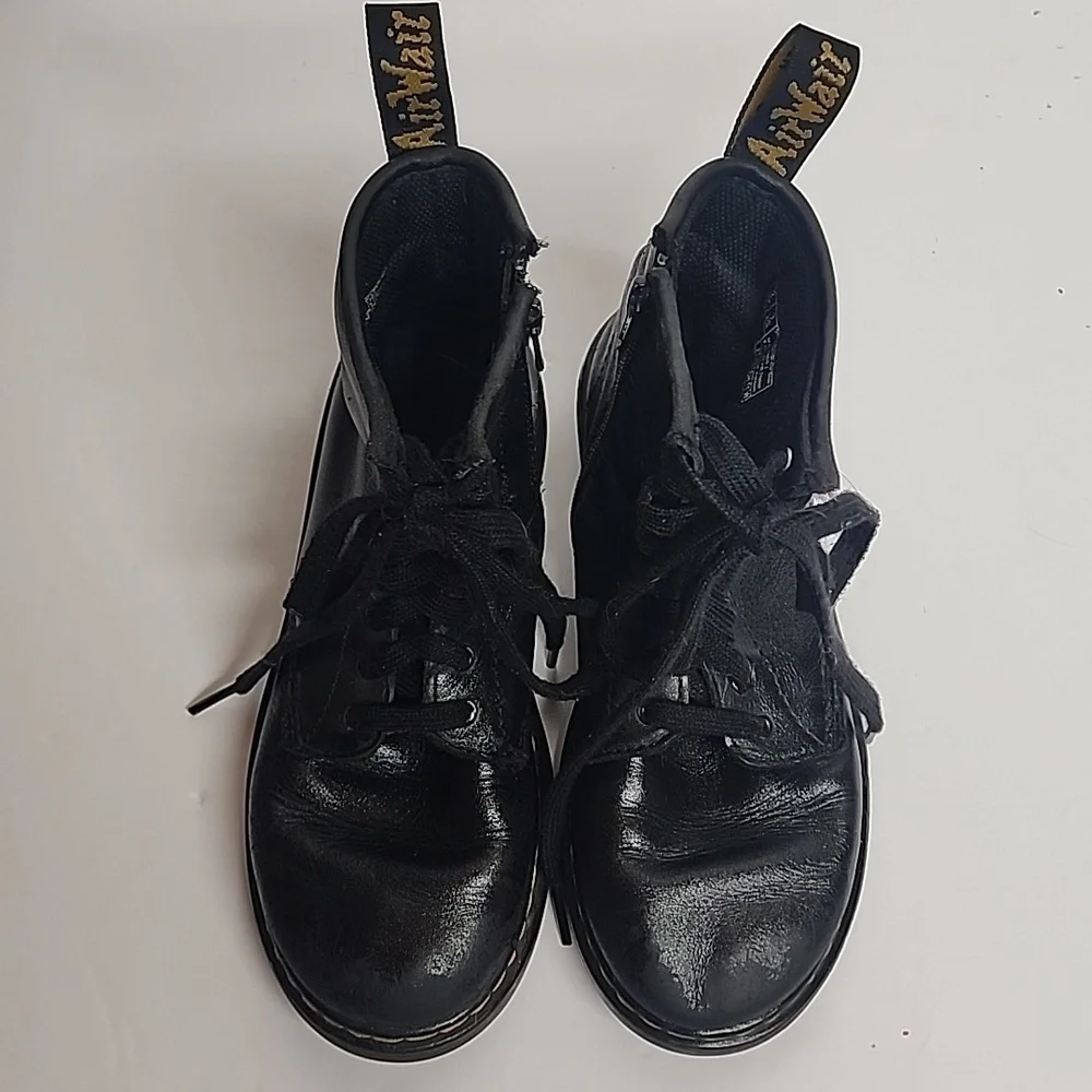 Dr. Martens AirWair with bouncing soles size 3 leather lace-up boots